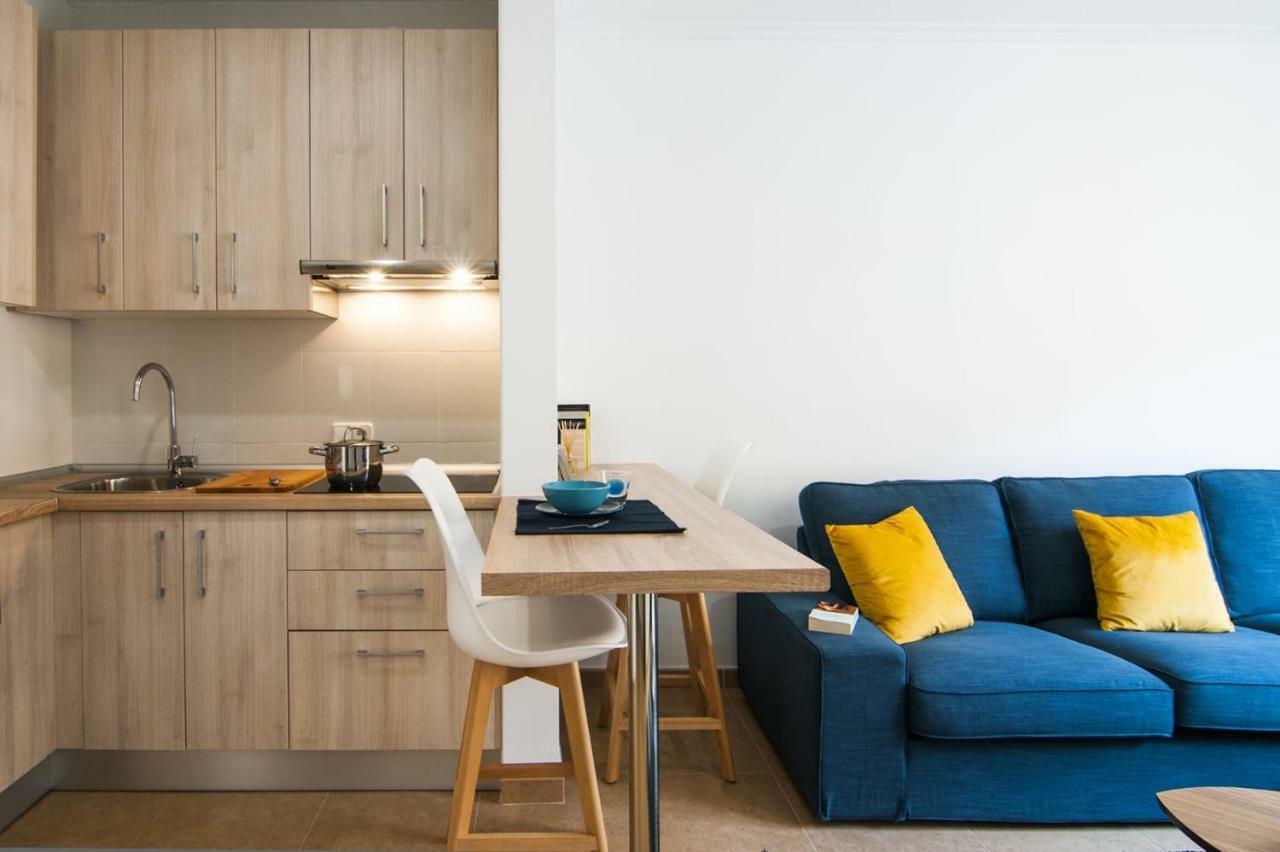 Apartamentos Vida Almeria Luaran gambar
